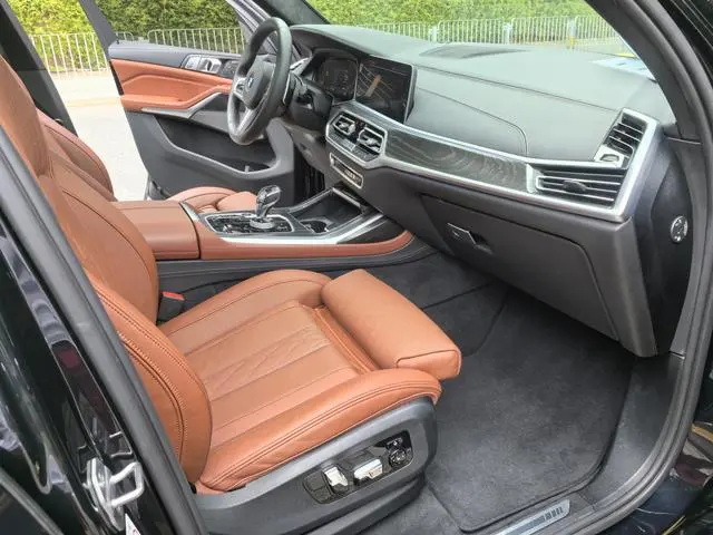 BMW BMW X7 xDrive40i Exclusive M Sports Suit