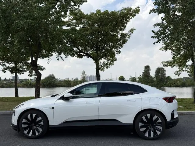 Polestar Polestar 4 Dual-motor long battery life PLUS dual-star connected version