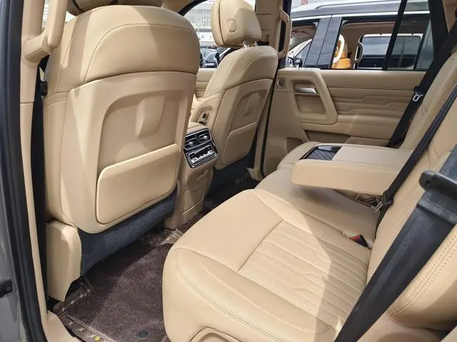 Beijing Beijing off-road BJ60 Thunder Advanced version of seven seats