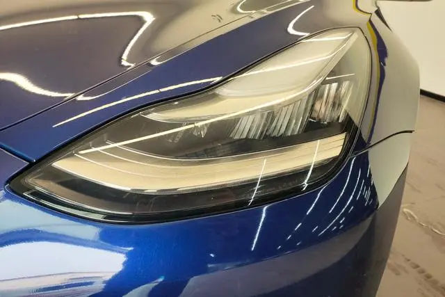 Tesla Model 3 Upgraded version of standard battery life rear drive
