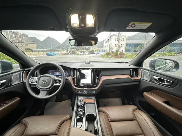 Volvo Volvo XC60 PHEV T8 four-wheel drive long battery life Zhiya Deluxe Edition