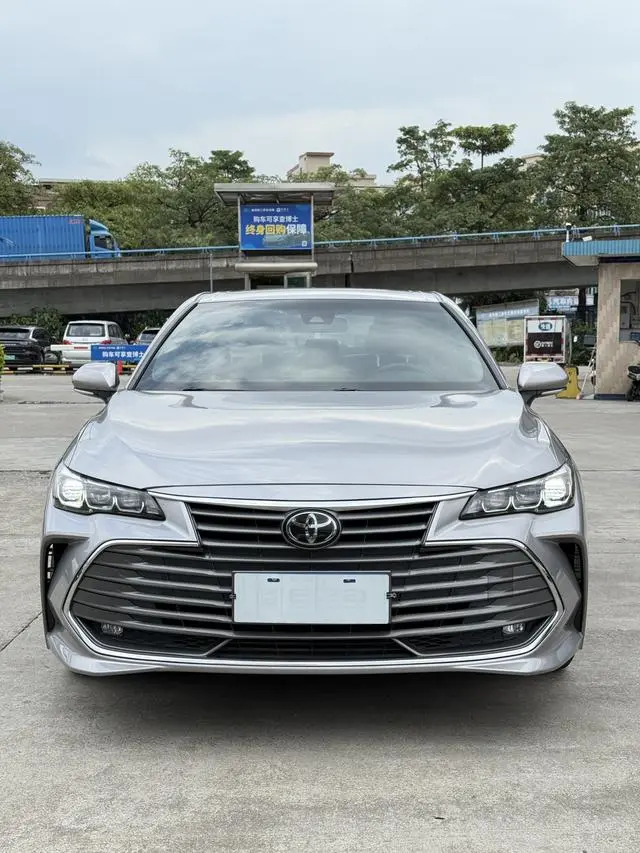 TOYOTA Asian dragon 2.5L Deluxe Edition