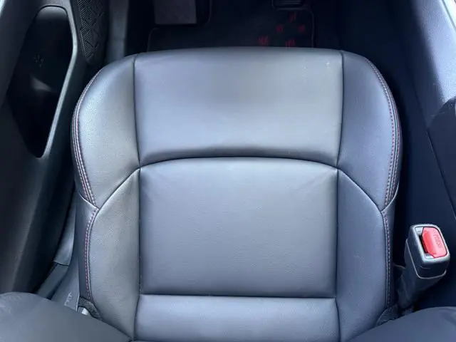 TOYOTA Weilanda PHEV 2.5L two-wheel drive Jin Engine version