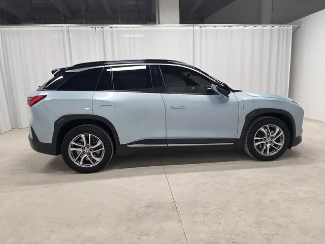 NIO NIO ES6 420KM sports version