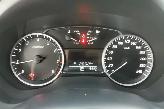 Nissan Xuan Yi Classic 1.6L XE CVT Comfort Edition