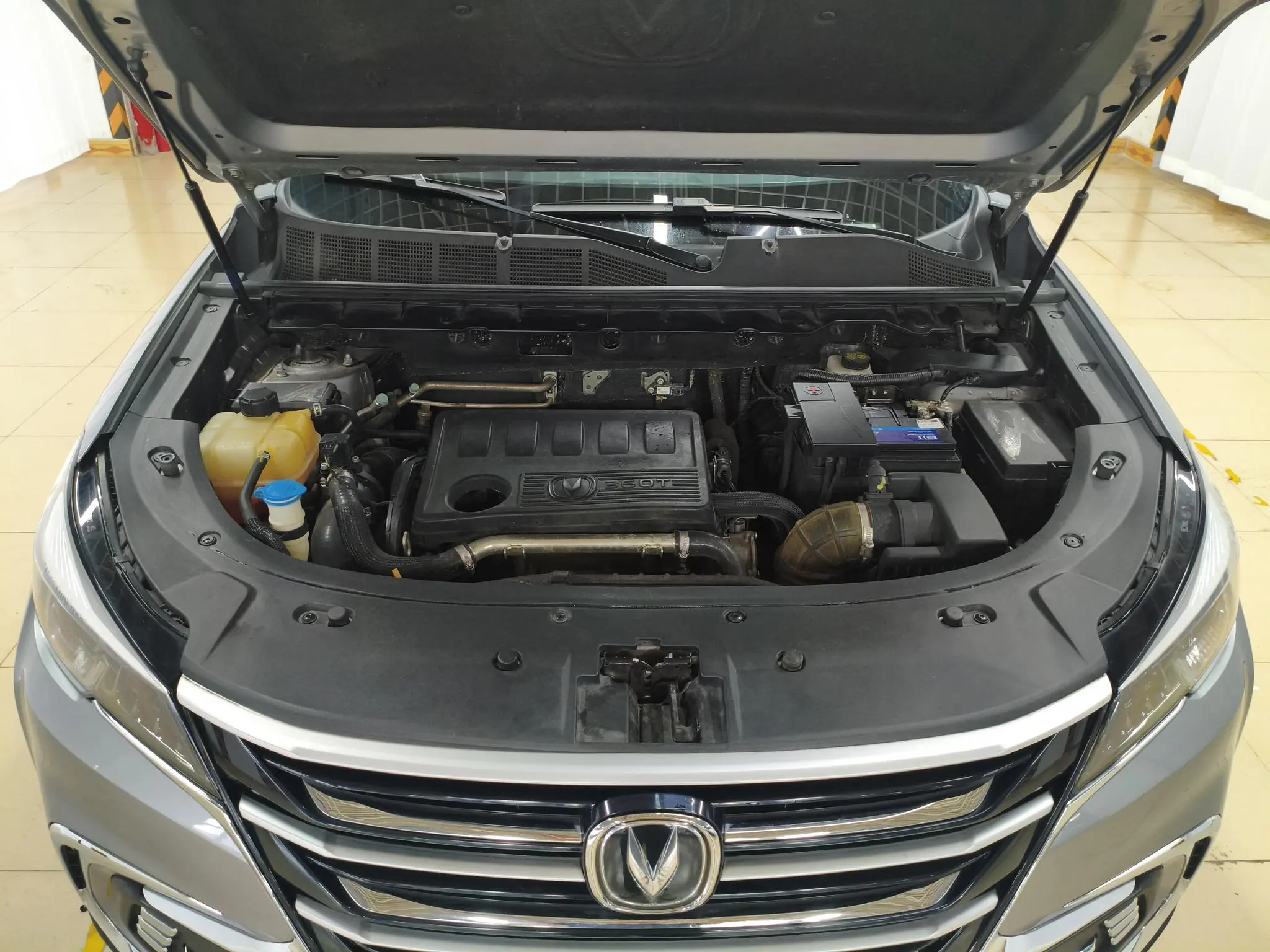 Changan Changan CS85 COUPE 2.0T mobile version Country V