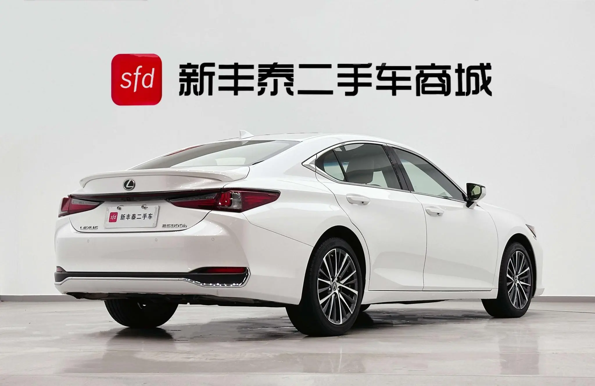Lexus Lexus ES 300h Premium Edition