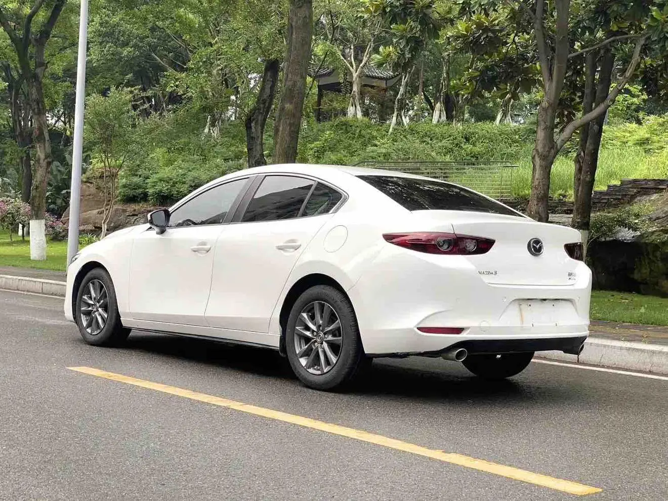 Mazda Mazda 3 Angkesaila 1.5L automatic quality version