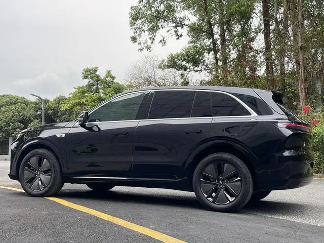 Li Auto Ideal L6 Pro version