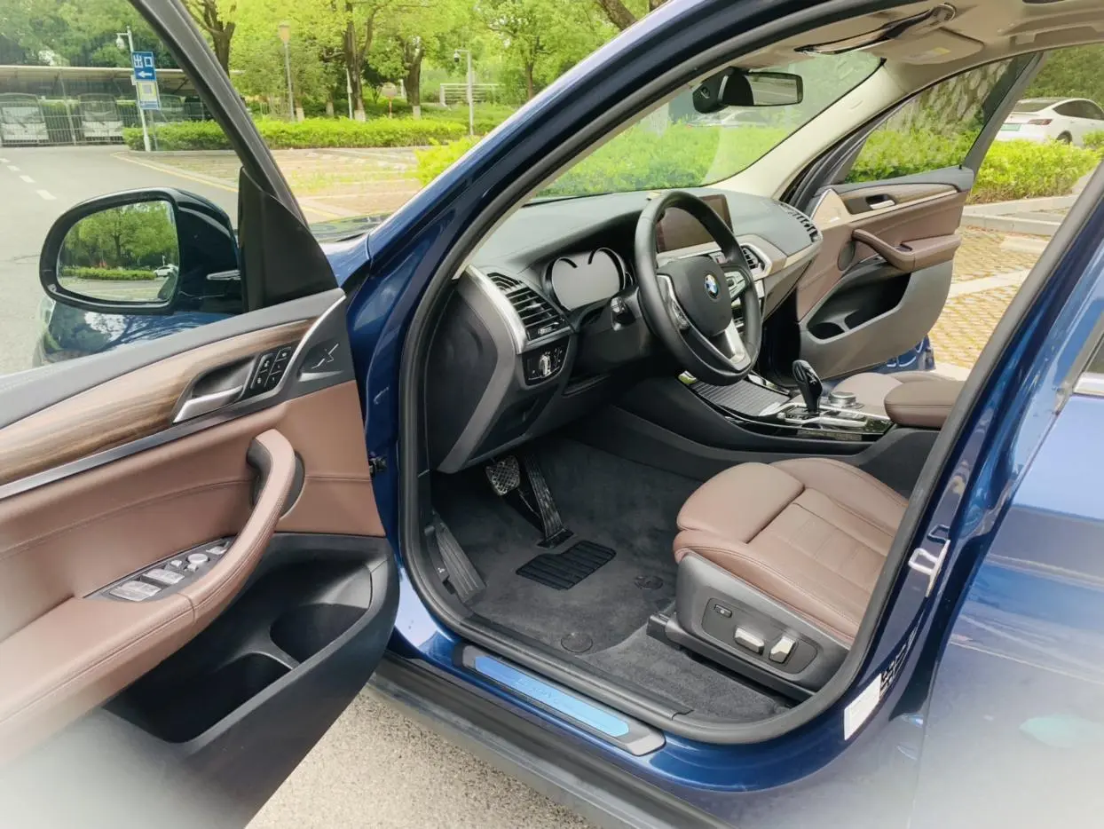 BMW BMW X3 xDrive28i Luxury Set