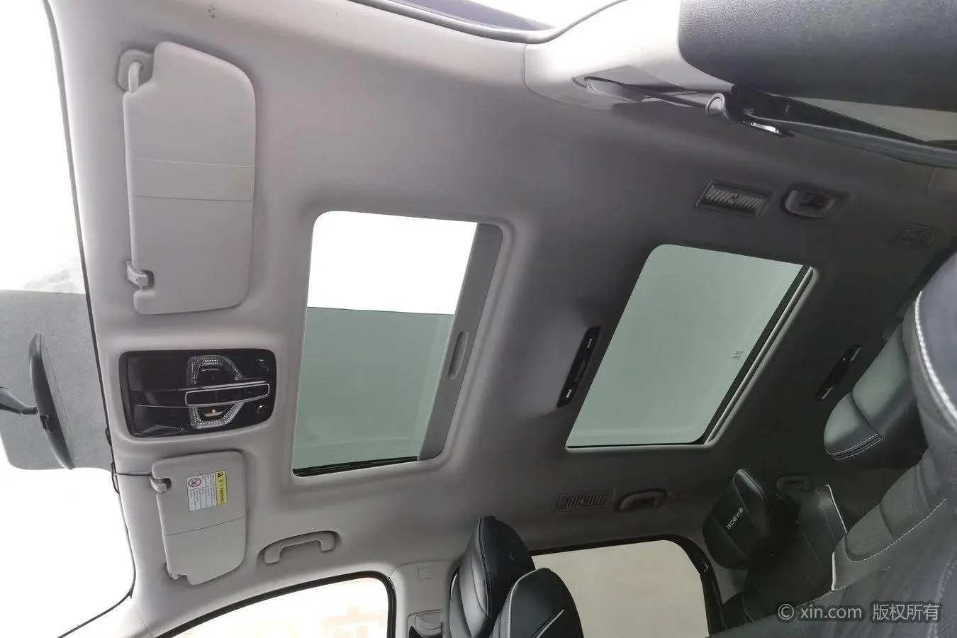 Roewe Roewe iMAX8 400TGI Reunion Edition