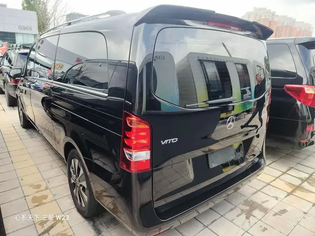 Mercedes-Benz Vito 2.0T Business Edition 7 Seats