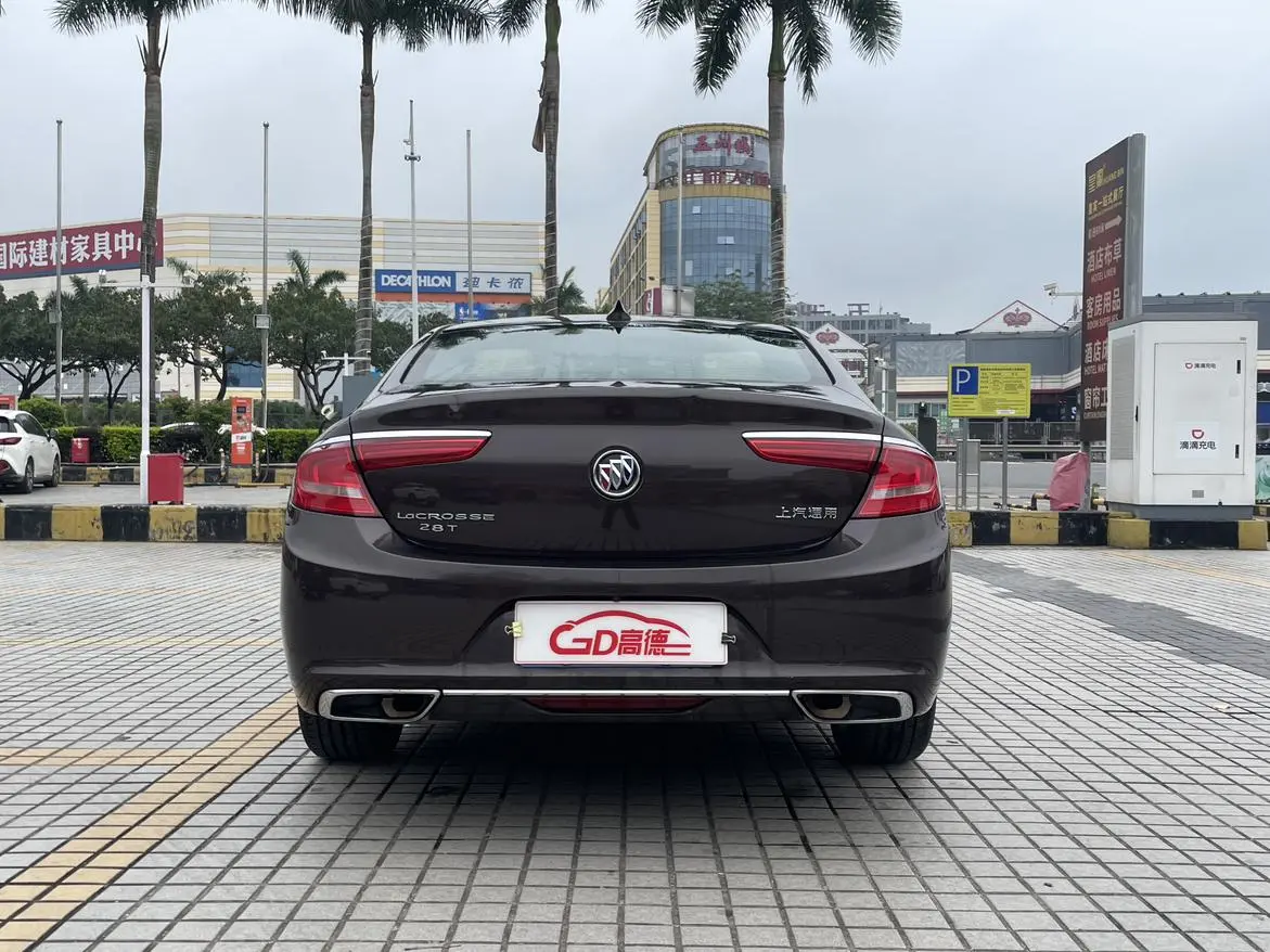 Buick Lacrosse 28T luxury