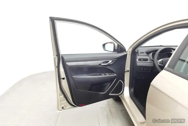 Geely Emgrand UP 1.5L CVT luxury