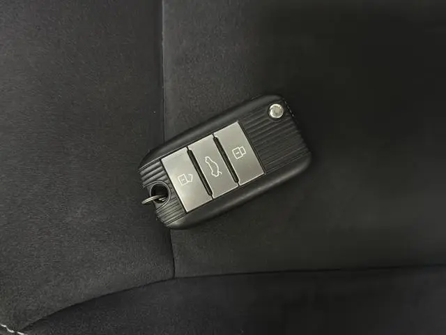 Roewe Roewe eRX5 50T Hybrid Interconnection Premium Ultimate Edition