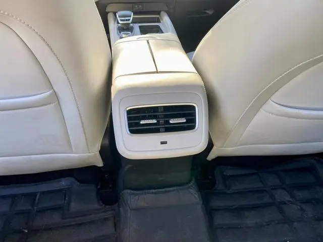 Chery Fengyun Fengyun A8 127 Wind-by-wind version