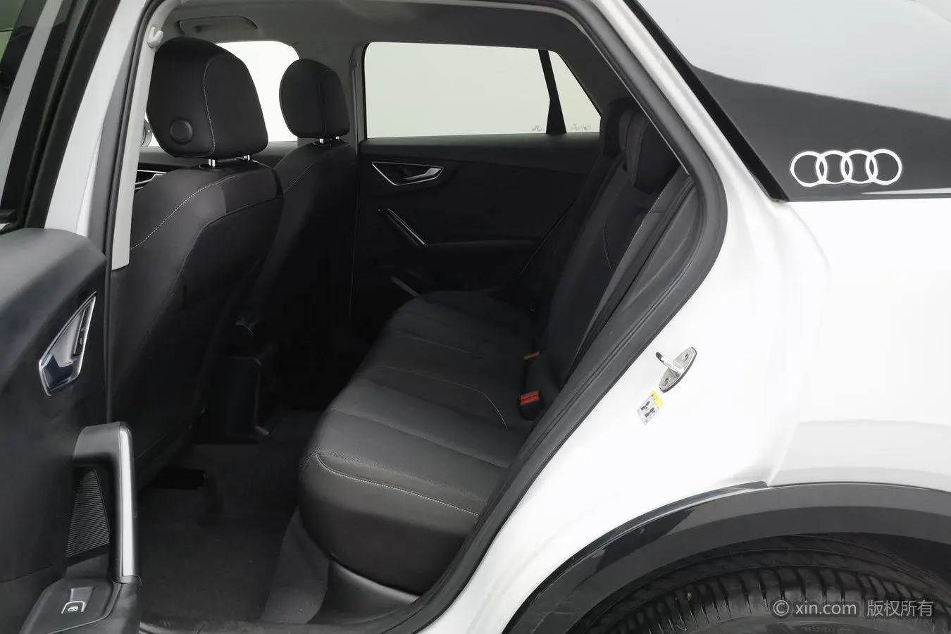 Audi Audi Q2L 35TFSI listing Exclusive Edition Country V