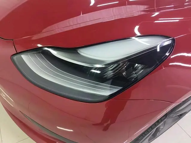 Tesla Model 3 Upgraded version of standard battery life rear drive