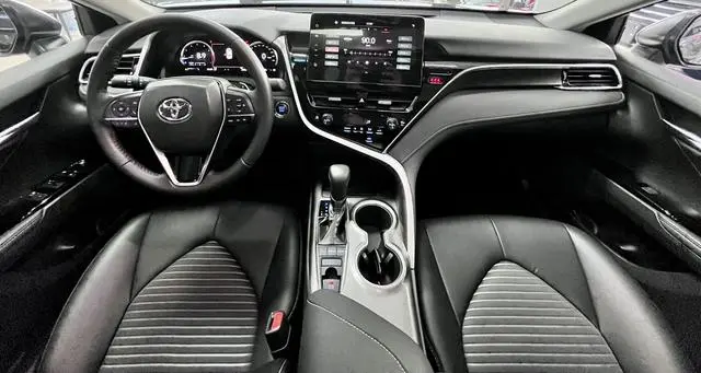 TOYOTA Camry 2.5S Knight Edition