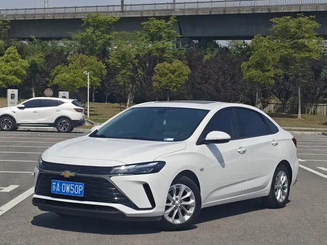 Chevrolet Cruze 1.5L Dual Clutch Enjoy Edition
