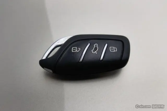 Roewe Roewe RX5 MAX 300TGI Automatic Smart Cockpit Ultimate Edition