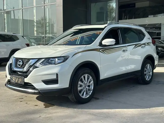 Nissan Qijun Classic version 2.0L two-wheel drive Zhilian Comfort Edition