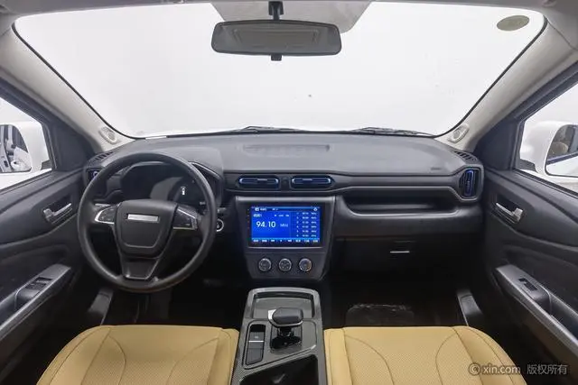 Dongfeng Fengguang Scenery E380 Standard Edition-Comfortable 7 Seats