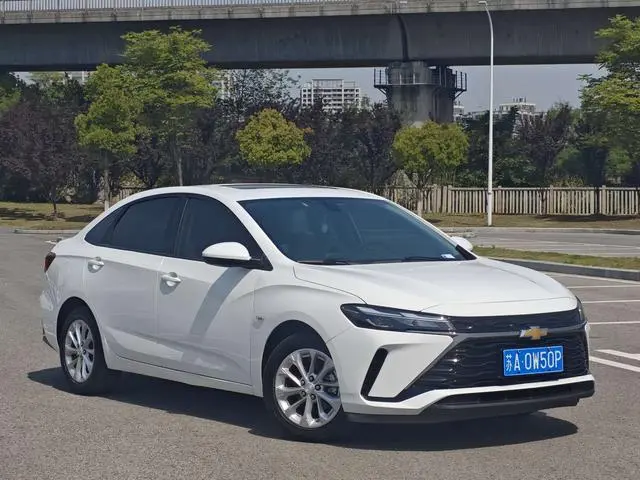 Chevrolet Cruze 1.5L Dual Clutch Enjoy Edition