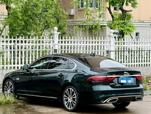 Jaguar Jaguar XFL 2.0T P250 two-wheel drive Exclusive Deluxe Edition