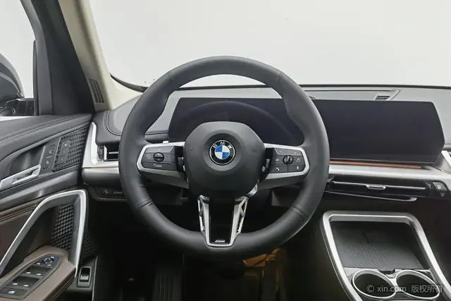 BMW BMW X1 sDrive25Li M sports suit
