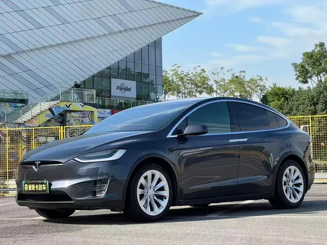 Tesla Model X 75D