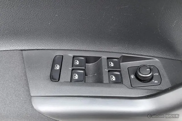 Volkswagen Polo Plus 1.5L Automatic Panoramic Enjoy Edition