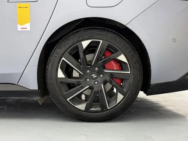 Dongfeng eπ eπ007 Pure electric 540 four-wheel drive Max version