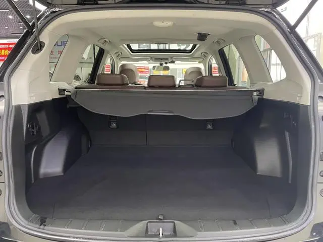 Subaru FORESTER Forester 2.5i Premium Navigation Version