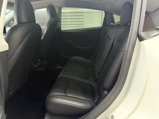 Tesla Model Y Long battery life all-wheel drive version