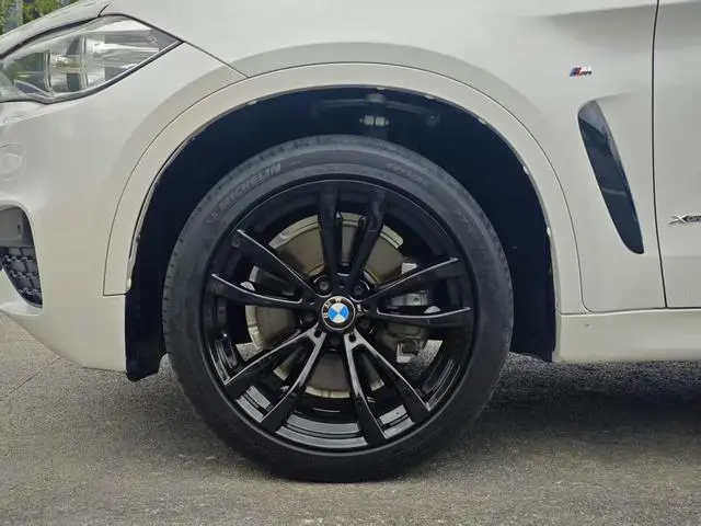 BMW BMW X6 xDrive35i M sports suit