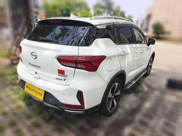 GAC Trumpchi GS4 235T automatic two-wheel drive luxury smart version
