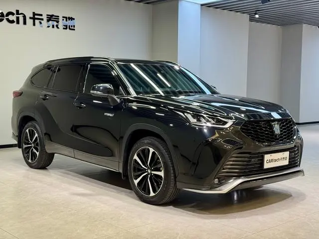 TOYOTA Crown Lufang Smart electric hybrid dual engine 2.5L E-CVT four-wheel drive Premium Edition