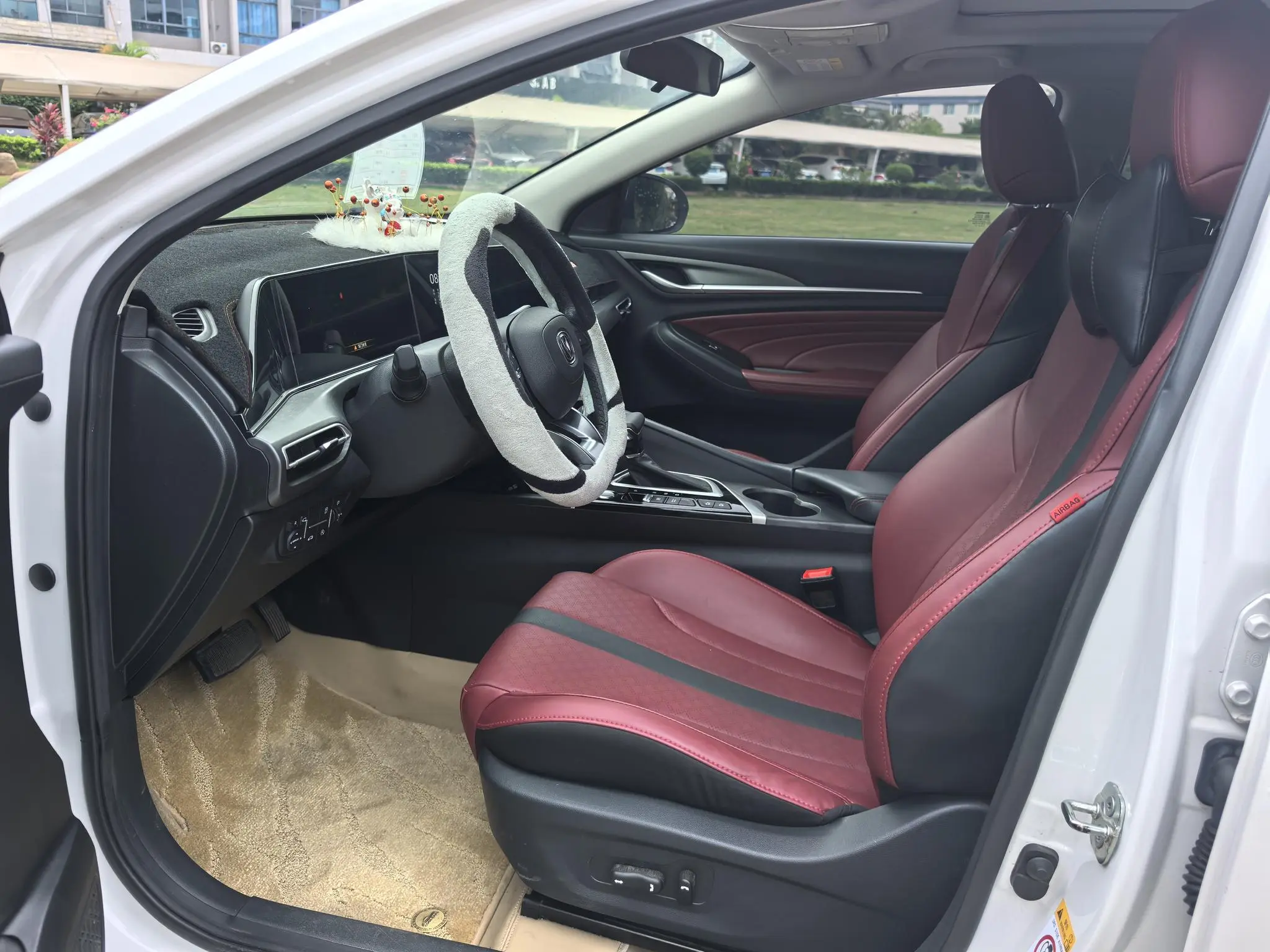 Changan Yidong PLUS Blue Whale NE 1.4T GDI DCT Flagship