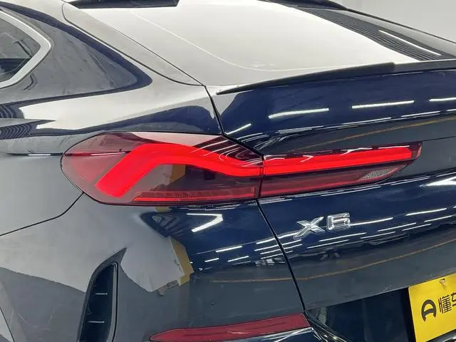 BMW BMW X6 Facelift xDrive30i M sports suit