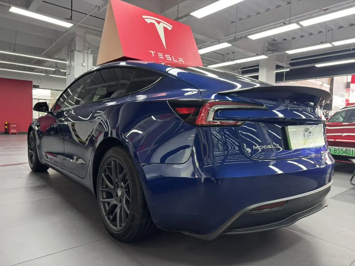 Tesla Model 3 Rear-wheel drive version