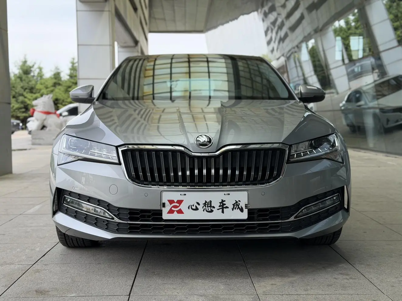 Skoda Speed pie Facelifted ZI330 DSG Comfort Edition