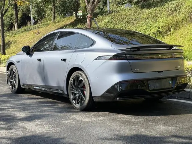 Dongfeng eπ eπ007 Pure electric 540 four-wheel drive Max version