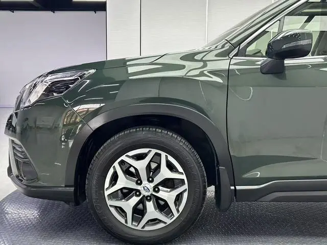Subaru FORESTER Forester 2.0i AWD Deluxe Edition EyeSight
