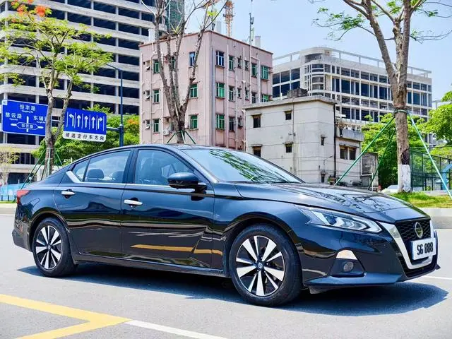 Nissan Teana Facelift 2.0 L XL Upper Smart Edition
