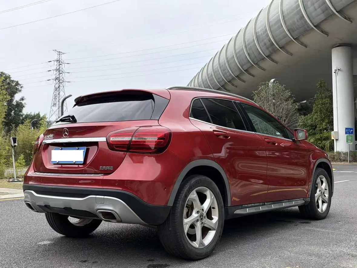 Mercedes-Benz Mercedes-Benz GLA GLA 200 dynamic type