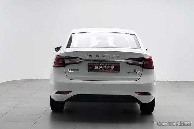 Roewe Roewe i5 1.5L automatic 4G Interconnection Linghao Ultimate Edition