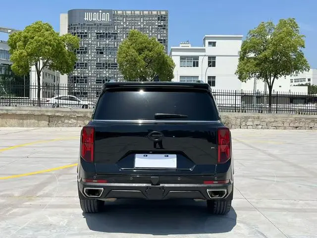 GAC Trumpchi GS8 Pilot Series 2.0 TGDI four-wheel drive Luxury Zhilian Edition 7-seater