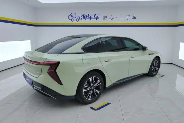 Hongqi Hongqi EH7 690 Pro