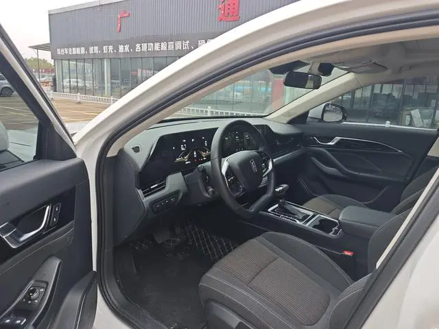 FAW Pentium B70 The third generation 1.5T automatic enjoyment type